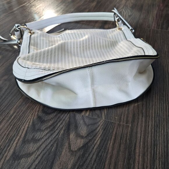 Unbranded Faux White Leather Shoulder Bag w/ Expandable Width NWOT - Picture 4 of 12